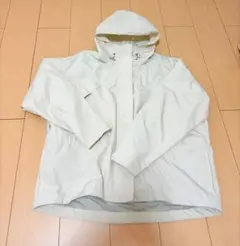 ベージュ フード付き マウンテンパーカー春服