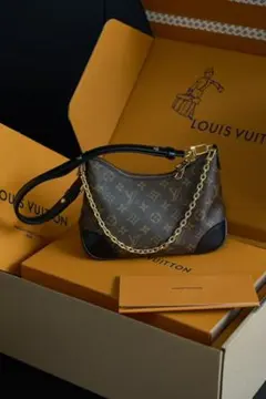 LOUIS VUITTON モノグラムショルダーバッグ