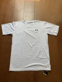 新品タグ付き！　アンダーアーマー　Tシャツ　YXL 160 ホワイト