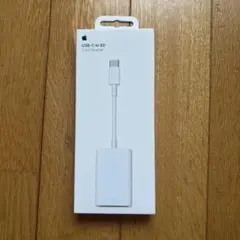 Apple USB-C to SD Card Reader 本体