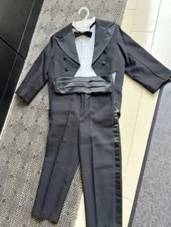 Catherine Cottageブラックタキシード 110cm黒蝶ネクタイ付き