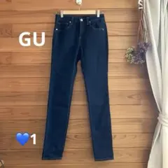 GU ダークブルー スキニーデニム ボタン付き