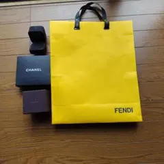 FENDI 袋、 CHANEL 箱、BOUCHERON箱、ティファニー箱