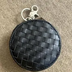 黒いレザー編み込みキーケース