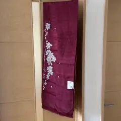 正絹　花柄刺繍 帯揚げ ワインレッド　新品