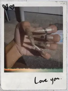 て*ゃ様 ゴールドグリッターネイルチップ