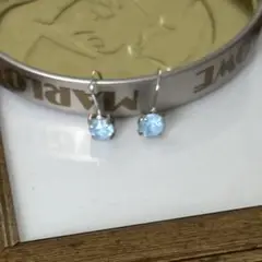 ビジューピアス