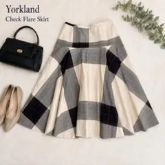 Yorkland ヨークランド タータンチェック フレアスカート コットン11のサムネイル