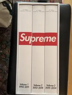 2026年最新】Supreme 30 Years T-Shirts 1994-2024 Bookの人気アイテム