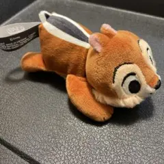 ディズニー　チップとデール　寝そべり　赤いほっぺ