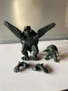 ガメラ　フィギュア　2体