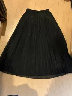 ブラック プリーツロングスカート