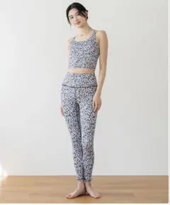 Item thumbnail for item 5488705d-9afa-435a-965c-0e38299eb843