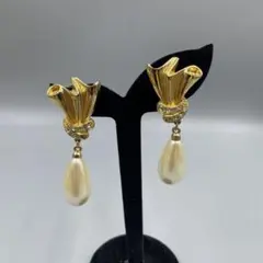 Item thumbnail for item 2a750a13-70f7-4373-ac61-f5ed36902433