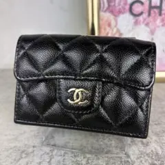 CHANEL キャビアスキン　マトラッセ　三つ折り　ナノ財布　コインケースのサムネイル