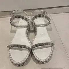 ルブタン　サンダルのサムネイル