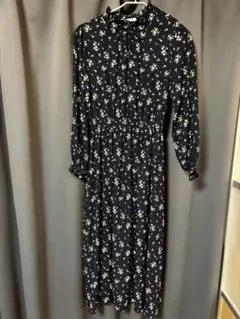 ネイビー 花柄 ミディドレス