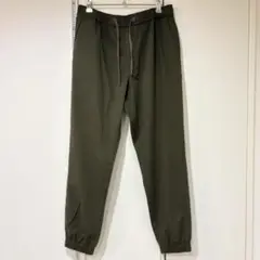GU オリーブ色 スリムフィット ジョガーパンツ