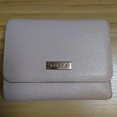 フルラ三つ折り財布　ピンクベージュ