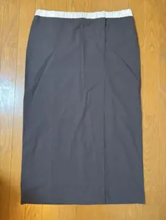 ZARA ダークグレー スリット入りスカート