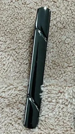 シンプル上品　黒 艶あり　ネクタイピン ビジネス フォーマル 新品未使用