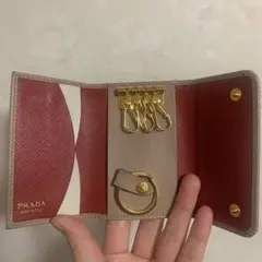 PRADA マルチカラーキーケース