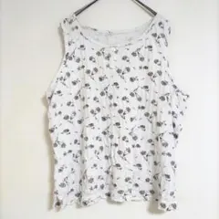 花柄タンクトップ ホワイト ボタン付き レース 小花 総柄 インナー レイヤード