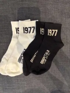 FEAR OF GOD ESSENTIALS エッセンシャルズ　靴下2足セットのサムネイル