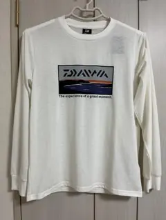 【新品未使用】ダイワ DE-8423 グラフィックロングTシャツのサムネイル