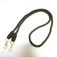 【ハンドメイド作品】オリーブグリーン　パラコード　スマホストラップ 　ショルダー