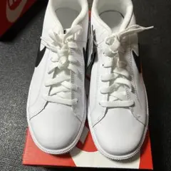 『新品』Nike コートロイヤル　スニーカー　27.5センチ