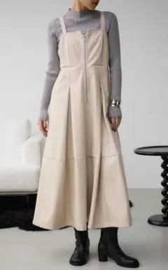 【新品・タグ付】AZULbymoussy　フェイクレザーZIPジャンパースカート