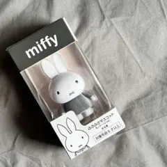 2025年最新】ミッフィーモノトーンの人気アイテム - メルカリ