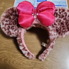 ディズニー　ミニーちゃん　カチューシャ　ヒョウ柄　ピンク　レオパード