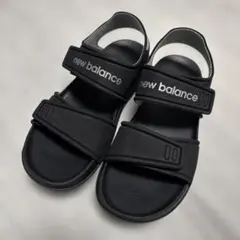 new balance ブラック サンダル キッズ