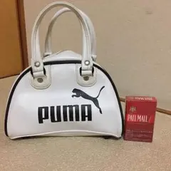 プーマのミニエナメルバック
