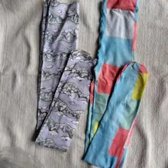 ラベンダー色 山と雲のプリント タイツと幾何学模様のタイツ2本セット