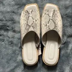 AZUL BY MOUSSY アズール パイソン柄サンダル ミュール サイズMのサムネイル