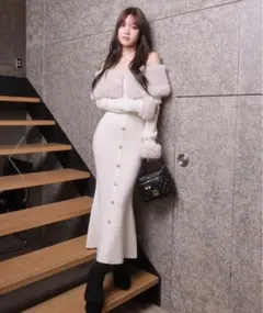 LIP SERVICE ファーオフショルボタンニットワンピース