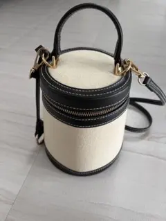 One-Handle Canvas Bucket Bag Her lip to - メルカリ
