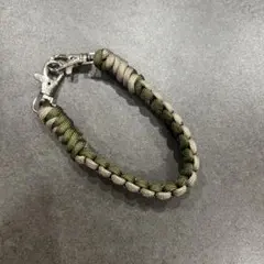 パラコード製スマホショルダーストラップ　ハンドメイド　カーキ