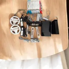 Wii U 本体 （32GB）＋Wii 本体＆ソフト15本付き