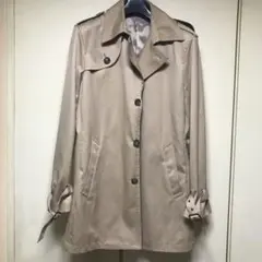 コムサイズムのトレンチコート
