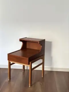 1970s ミッドセンチュリー ナイトチェスト ウェーブデザイン