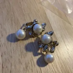 昭和レトロ・ヴィンテージ◆フェイクパールイヤリング