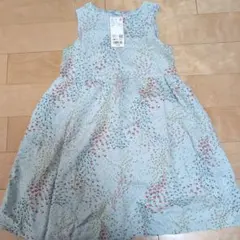 ユニクロ　フラワープリントワンピース　120