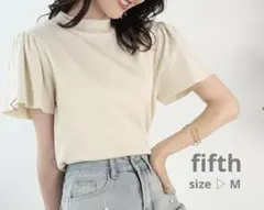 【タグ付】フレアショルダーボトルネックニットのサムネイル
