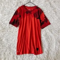 ナイキ 半袖Tシャツ 総柄 カモ風 DRI-FIT（S）赤 黒 スポーツウェア