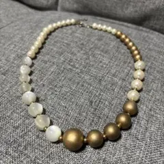 ネックレス　ゴールド　パール　ビーズ