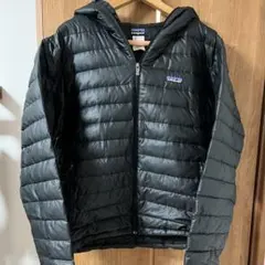 Patagonia パタゴニア ダウンセーターフーディ ブラック M - メルカリ
